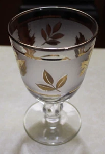 Mid Century Libbey Blattgold mattiertes Weinglas mit Stiel - Bild 1 von 4