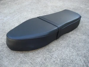 Sedile doppio completo nero adatto per HONDA C50 C100 CA100 C102 CA102 C105 - Foto 1 di 7