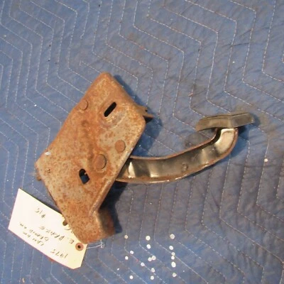 1973 1974 1975 1976 Pontiac GTO GRAND AM PEDAL DE FRENO DE EMERGENCIA DE 1975 Foto 1 de 4