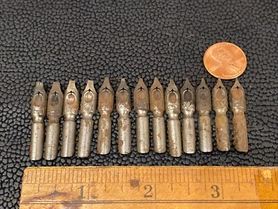 LOTE DE PLUMAS CALIGRAPHY BRAUSE’S INSCRIPCIÓN REDONDA SALARIO DE PEZ ESQUINAS DE SOENNECKEN BONN LEIPZIG PLUM Foto 1 de 4