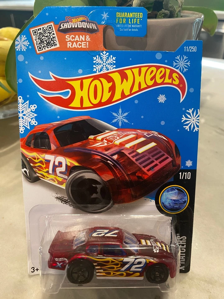 Tarjeta Hot Wheels Target Snowflake 2016 #11 X-Raycers 1/10 STOCKAR variante granate Foto 1 de 1