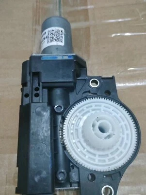 63260‑0R120 Toyota RAV4 Single Sunroof Motor Assembly 2019–2024 Foto 1 de 4