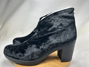 Toni Pons Ankle Boots Women's Black Crushed Velvet Heels Spain 40/9 NEW! - Picture 1 of 12