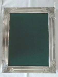 CORNICE PORTAFOTO GRANDE ARGENTO 800 INTAGLIATA A FOGLIE D' ACANTO ARREDO - Foto 1 di 11