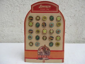 Anciens 24 Pin'S LIBERTO sur planche support publicitaire RARE - Foto 1 di 9