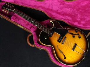 Gibson ES-135 Vintage Sunburst 1995 Used Electric Guitar - Picture 1 of 8