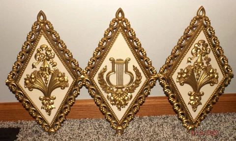 SET LOT 3 HOMCO GOLD GRECIAN WALL HANGING DECOR PLAQUES 1971 7226 VTG RETRO MCM Cover