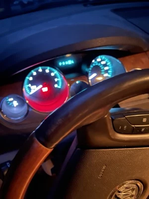 Buick Enclave 2008-2012 tablero velocímetro clúster alrededor de 182 k ver descripción Foto 1 de 2