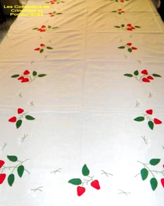 NAPPE BRODEE MAIN APPLICATION LES FRAISES 3.50M X160 AVEC SERVIETTES*** - Picture 1 of 5