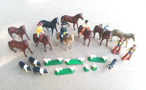 Figuras de acción Ertl Longhorn Toys vacas cerdos pollos patos vaqueros caballo 25 piezas - Imagen 1 de 4