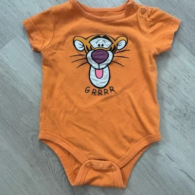 DISNEY LAND WINNIE THE POOH Tigger  NEWBORN COTTON BODYSUIT 0-3 EMBROIDERED - Image 1 of 3