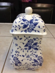GRINDLEY ROYAL TUDOR " BOUQUET " BLUE & WHITE VASE WITH LID - Picture 1 of 2