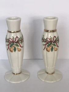 Set aus zwei gerippten QUEENSBURY Royal Gallery Kerzenleuchtern 6 cm - Bild 1 von 5