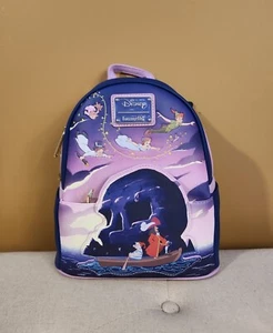 Mini zaino Loungefly Disney Peter Pan Skull Rock esclusivo NYCC NUOVO - Foto 1 di 13