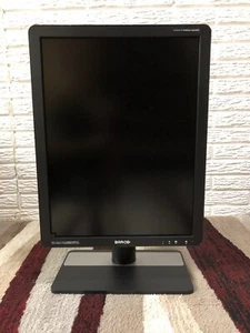 Barco MDRC-2221 21" Clinical Review Medical Monitor w/ Stand And Power Adapter - Picture 1 of 12
