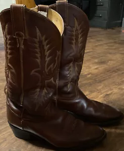 Vintage Tony Lama Cowboy Boots Mens Size 9B, Classic Western Leather, Brown - Picture 1 of 12