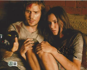 ODETTE ANNABLE SIGNED 'CLOVERFIELD' 8x10 MOVIE PHOTO ACTRESS BECKETT BAS COA - Picture 1 of 3