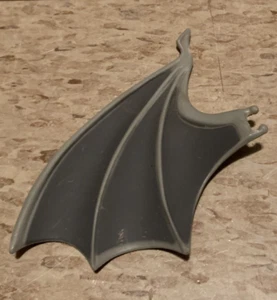 Vintage Kenner GARGOYLES 1995 CLAW CLIMBER GOLIATH Actionfigur - nur WING - Bild 1 von 4