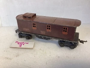 Vintage Lionel prewar tin litho #2687 New York Central caboose - Picture 1 of 5