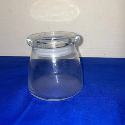 Round Clear Glass Jar with Air Tight Lid Storage / Candle Jar EstateFind - Image 1 of 4
