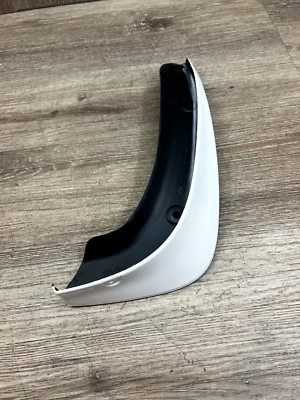 Оригинальные грязевые щитки для Lexus LS430 RH 2004-2006 годов выпуска 76625-50060 - Изображение 1 из 4