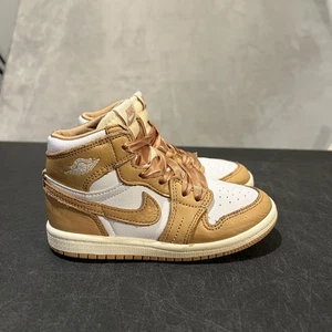 Nike Air Jordan 1 Mid SE Schuhe Kleinkind Größe 9C Praline FN6623-201 sportlich - Bild 1 von 9