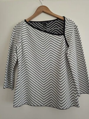 St. John Nuevo con Etiquetas Negro Blanco Chevron Jacquard Manga 3/4 Jersey Tejido Talla S Foto 1 de 4