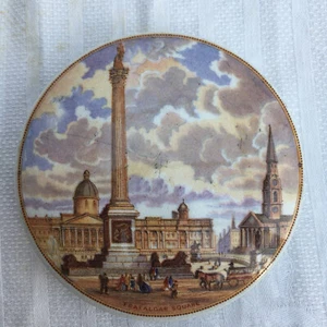 Prattware 'Trafalgar Square' London victorian pot lid pratt ware c1860-1890 - Picture 1 of 6