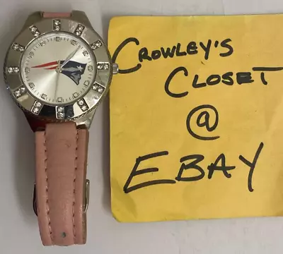 Reloj GameTime con correa de cuero rosa New England Patriots para mujer/niña con batería nueva Foto 1 de 4
