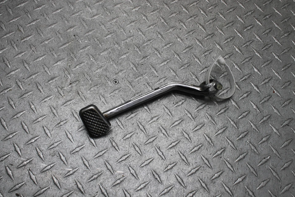 Yamaha VMAX 1200 VMX1200 1986 juego trasero derecho pedal de freno Foto 1 de 4