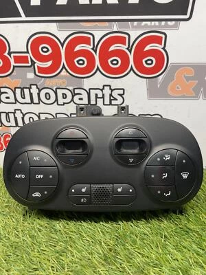 ✅ 2017 FIAT 500 A/c Control PN: P1RU55JXWAE OEM - Image 1 of 4