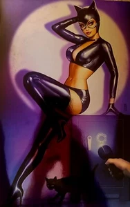 CATWOMAN (#47) NATHAN SZERDY THE SYNDICATE EXCLUSIVE FOIL VIRGIN VARIANT COVER - Picture 1 of 10