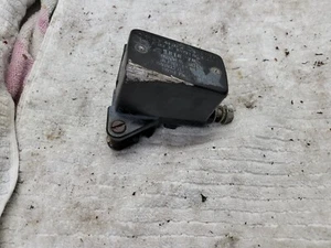 1992 SUZUKI KATANA GSX 600 GSX600 Front Brake Master Cylinder & Lever - Picture 1 of 12