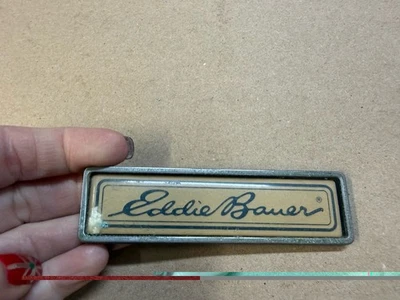 Эмблема приборной панели 83-88 Ford Ranger Bronco II 1983-1988 OEM желтовато-коричневый Eddie Bauer - Изображение 1 из 3