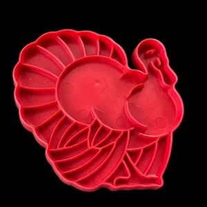 Tupperware 1970s Red Plastic Cookie Cutter USA Turkey Thanksgiving - Picture 1 of 5