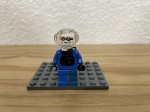 Lego Classic Mr. Freeze Minifigur 7783 7784 Batman Batcave 2006 1st Edition - Bild 1 von 2