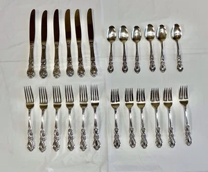 Cubiertos de plata Rogers Bros Grand Heritage 1847 - 24 piezas 6 ajustes de lugar - Imagen 1 de 6