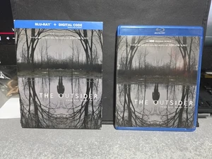 The Outsider HBO Original Blu Ray mit Schutzhülle (Disc 1 fehlt) mit Digital sehr guter Zustand - Bild 1 von 9