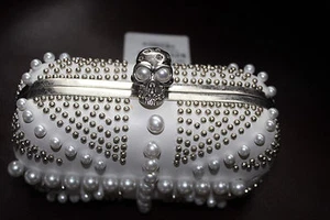 ALEXANDER MCQUEEN WHITE STUDS AND PEARLS EMBELISHED BRITANNIA SKULL BOX CLUTCH - Picture 1 of 8