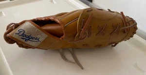 VINTAGE  LA DODGERS CARNATION DAIRIES  BASEBALL GLOVE cowhide laced 2606 Left - Picture 1 of 9