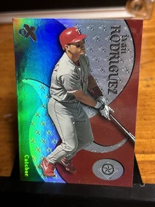 Fleer Skybox EX 2000 Iván Rodríguez #30 Holofoil Texas Rangers - Imagen 1 de 2