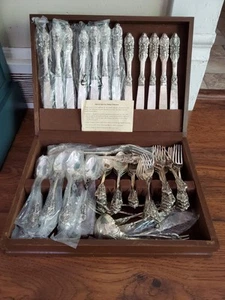 Posate vintage in acciaio inox con scatola set da 12 e utensili da portata - Foto 1 di 24