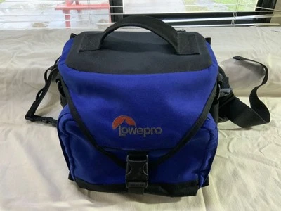 Lowepro Off Road Belt Waist Pack Camera Bag Expandable Nylon Blue & Black - Image 1 of 4