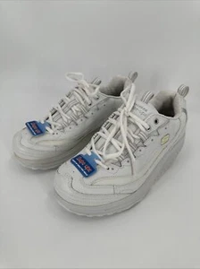 New Women's White & Gray Skechers Shape-ups Metabolize, Size 9 - Picture 1 of 5