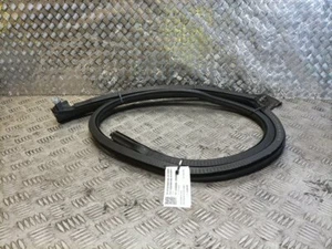AUDI A4 B6 B7 CONVERTIBLE 3DR DOOR SEAL (ON DOOR) FRONT PASSENGER SIDE 8H0831707 - Picture 1 of 6