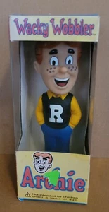 FUNKO Wacky Wobbler ARCHIE Bobblehead CARTOON COMIC CHARACTER nodder Figure - Picture 1 of 6