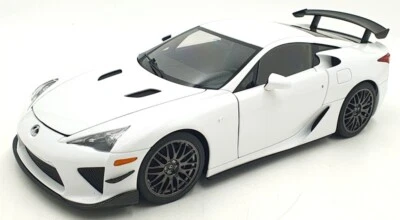 Autoart 1/18 Scale Diecast 78837 - Lexus LFA Nurburgring Package - Whitest White - Image 1 of 4