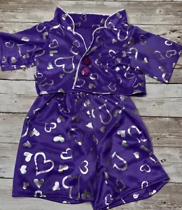 Ropa para muñeca Teddy Mountain - Pijama corazones púrpura sedoso con botones OSO DE LUJO - Imagen 1 de 8