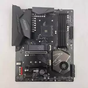 Placa madre para juegos GIGABYTE X570 Aorus Elite AMD AM4 ATX falta pestaña de bloqueo de GPU - Imagen 1 de 11
