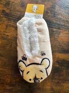 Disney Winnie The Pooh Little Girls Slipper Socks Fits Shoe Size 8-10 NEW - Picture 1 of 2